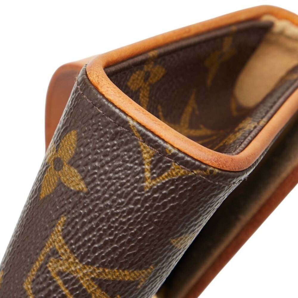 LOUIS VUITTON Authentic Brown Monogram Leather Pochette Hobo Bag - Picture 4 of 11